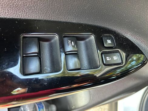 Used 2023 Mitsubishi Eclipse Cross LE AWD/4WD image 17