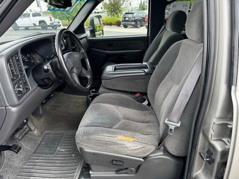 Used 2003 Chevrolet Silverado 2500 LS w/ Skid Plate Package AWD/4WD image 11