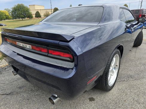 Used 2013 Dodge Challenger R/T image 5