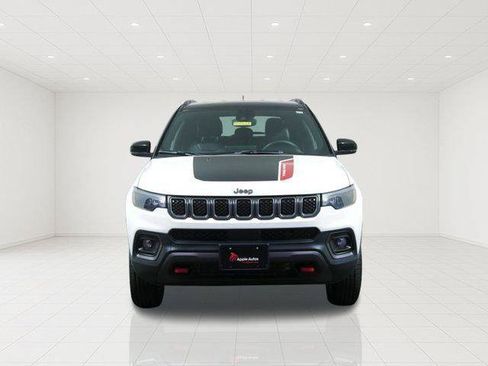 Certified 2023 Jeep Compass Trailhawk AWD/4WD image 2