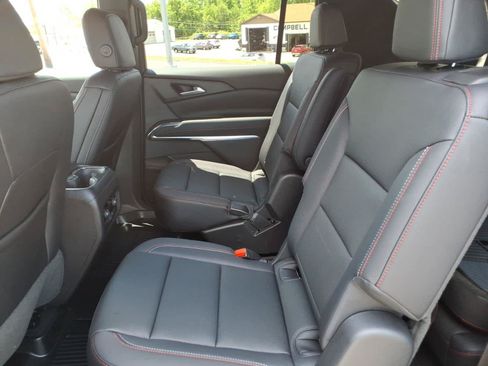 Used 2026 Chevrolet Traverse Z71 w/ Driver Confidence Package AWD/4WD image 13