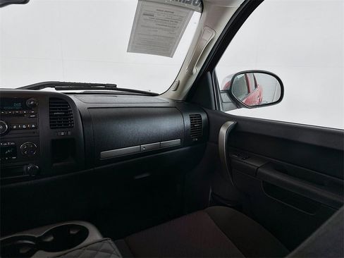 Used 2013 Chevrolet Silverado 1500 LT image 20