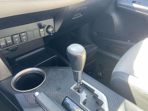 Used 2013 Toyota RAV4 Limited image 25