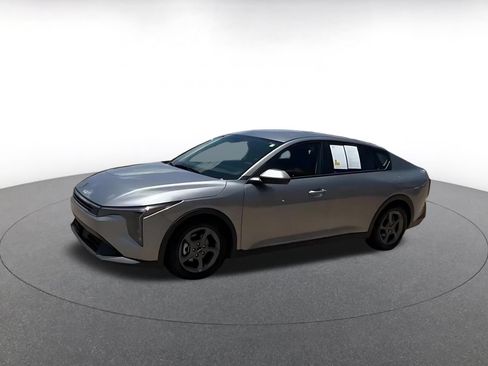 Used 2025 Kia K4 FWD image 7