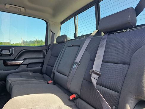 Used 2016 GMC Sierra 2500 SLE w/ SLE Preferred Package AWD/4WD image 17