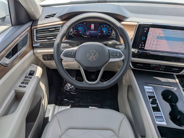 New 2026 Volkswagen Atlas SE FWD image 16