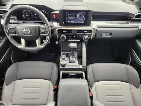 Used 2025 Toyota Tacoma TRD Sport AWD/4WD image 24