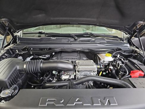 New 2026 RAM 1500 4x4 Crew Cab image 28
