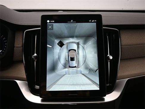 New 2026 Volvo XC90 B6 Ultra image 21