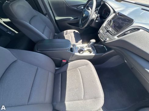 Used 2022 Chevrolet Malibu LT FWD image 15