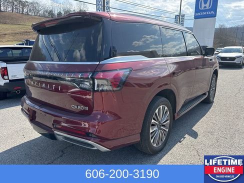 Used 2025 INFINITI QX80 Sensory image 6