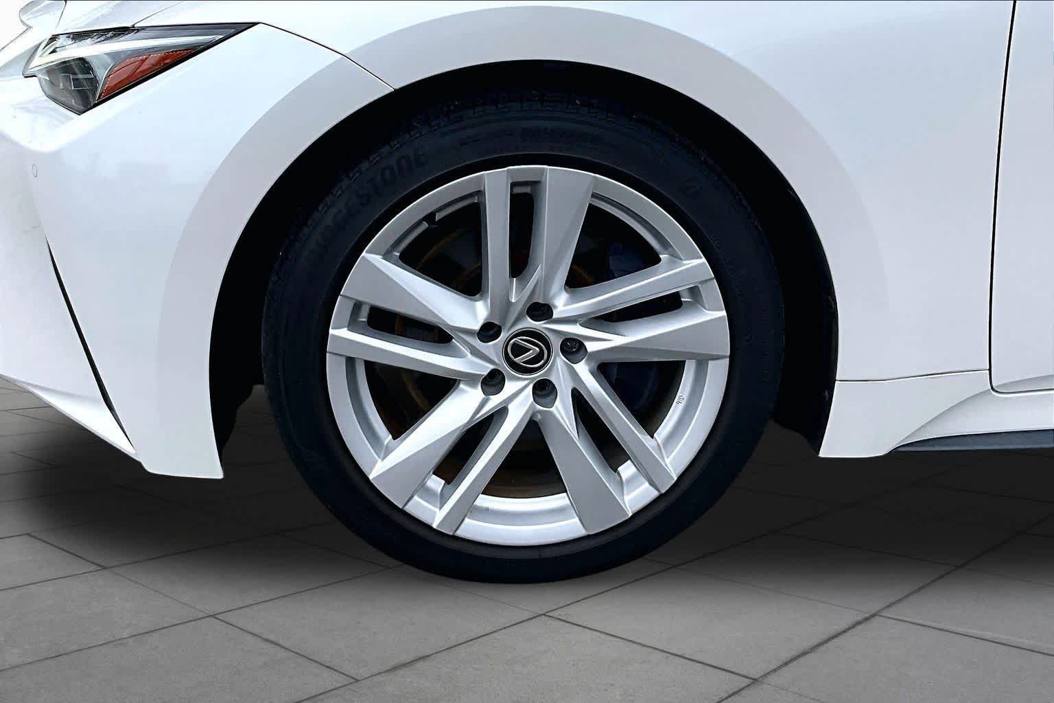 Used 2023 Lexus IS 300 w/ Comfort Package RWD image 11