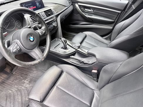 Used 2018 BMW 330i xDrive Sedan AWD/4WD image 9