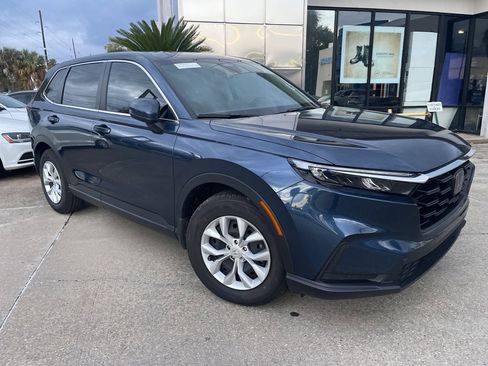 Used 2024 Honda CR-V LX image 3