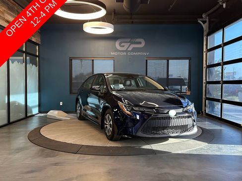 Used 2021 Toyota Corolla LE FWD image 1