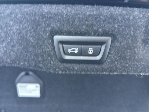 Used 2026 BMW 530i xDrive AWD/4WD image 26