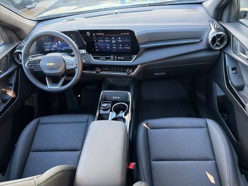 New 2026 Chevrolet Equinox LT w/ Convenience Package II image 27