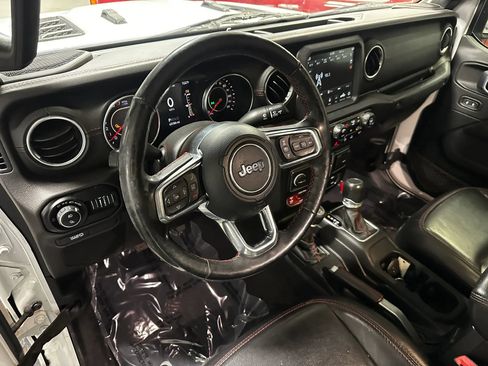 Used 2020 Jeep Gladiator Rubicon AWD/4WD image 8