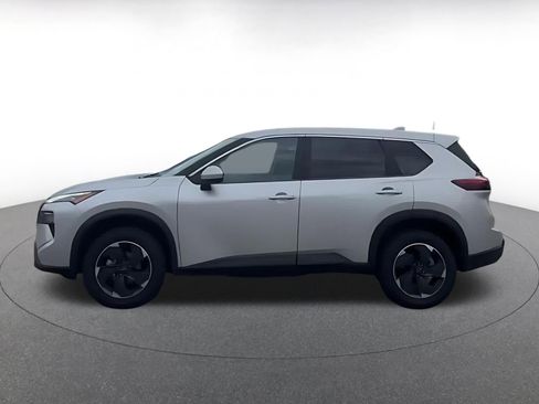 Used 2025 Nissan Rogue SV AWD/4WD image 9