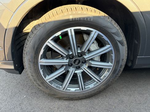 Used 2023 Audi Q7 2.0T Premium Plus AWD/4WD image 6