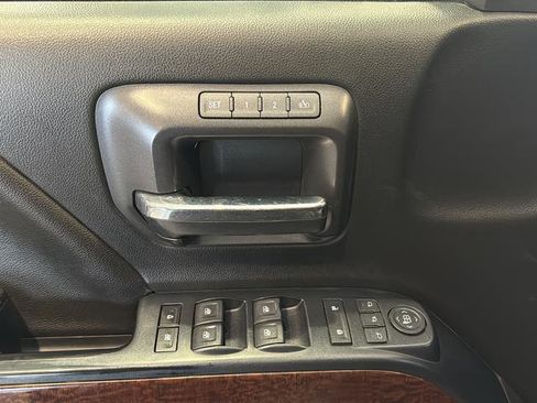 Used 2018 GMC Sierra 3500 SLT w/ Duramax Plus Package AWD/4WD image 31