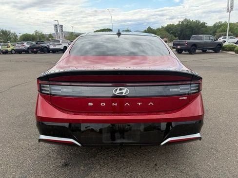 Used 2025 Hyundai Sonata Limited FWD image 5