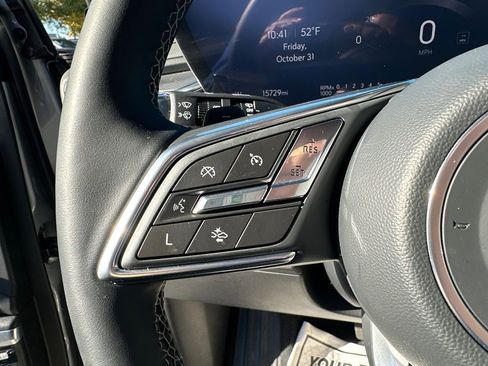 Used 2025 Buick Enclave Sport Touring image 23