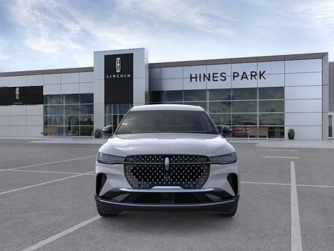 New 2026 Lincoln Nautilus Premier AWD/4WD image 6