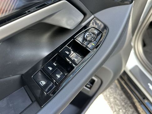 Certified 2026 BMW 540i xDrive 540i xDrive w/ M Sport Package image 17