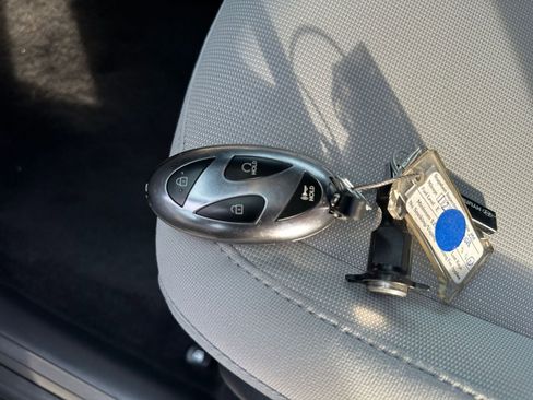 Used 2025 Hyundai Kona SEL image 22