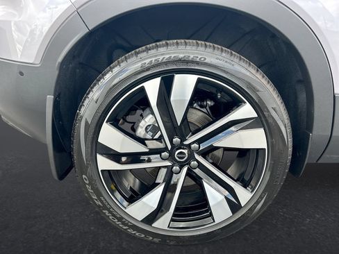 Used 2026 Volvo XC40 B5 Ultra w/ Climate Package AWD/4WD image 31