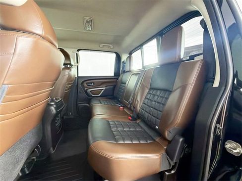 Used 2017 Nissan Titan PRO-4X image 23