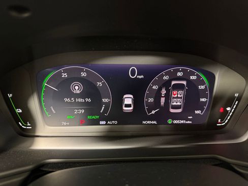 Certified 2025 Honda Accord Sport image 17