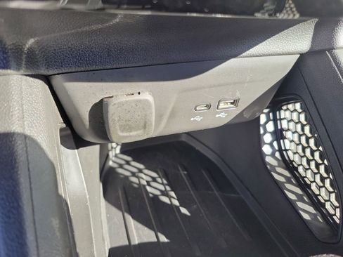 Used 2024 Chevrolet TrailBlazer LT w/ LT Cold Weather Package image 22