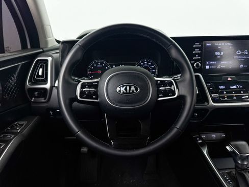 Used 2021 Kia Sorento S FWD image 3