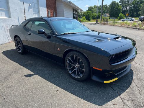 Used 2022 Dodge Challenger R/T Scat Pack image 16