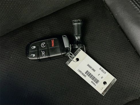 Used 2020 Jeep Grand Cherokee Altitude image 36