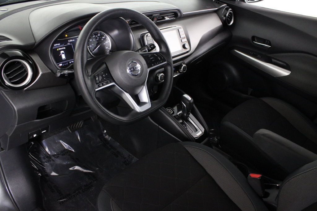 Certified 2020 Nissan Kicks SV FWD image 19