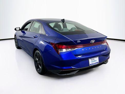 Used 2023 Hyundai Elantra SEL image 7
