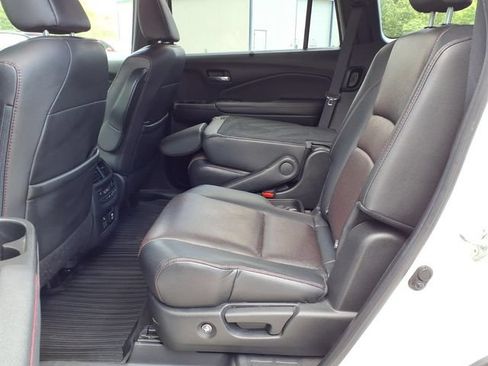 Used 2021 Honda Pilot Elite image 8
