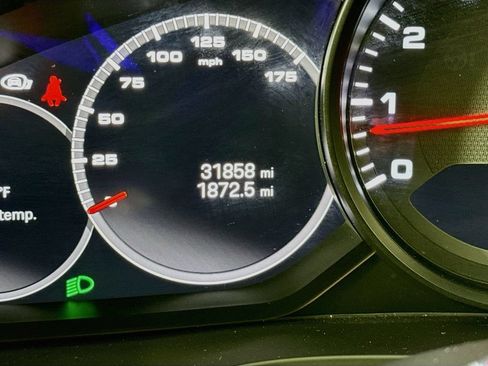 Certified 2023 Porsche Cayenne Coupe AWD/4WD image 14