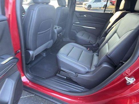 New 2026 Chevrolet Traverse LT w/ Sun and Wheel Package FWD image 19