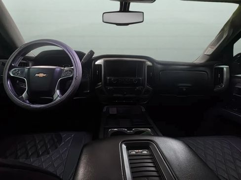 Used 2018 Chevrolet Silverado 1500 LT w/ All Star Edition RWD image 9