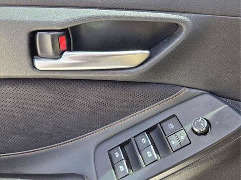 Used 2019 Toyota Avalon XSE FWD image 23