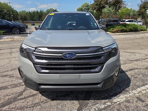 Certified 2025 Subaru Forester Premium AWD/4WD image 4