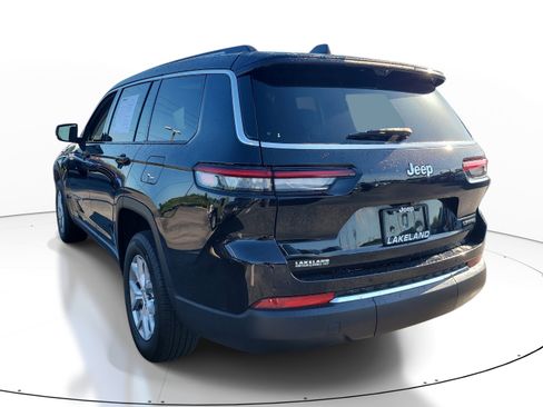 Used 2023 Jeep Grand Cherokee L Limited w/ Luxury Tech Group II RWD image 6