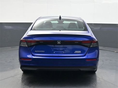 Used 2023 Honda Accord Sport image 5