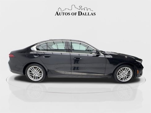 Used 2025 BMW 530i image 7
