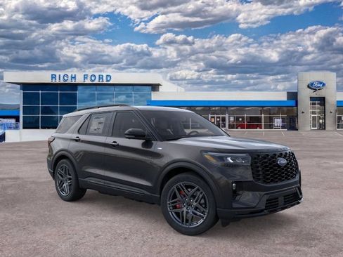 New 2026 Ford Explorer ST-Line w/ ST-Line Street Pack AWD/4WD image 7