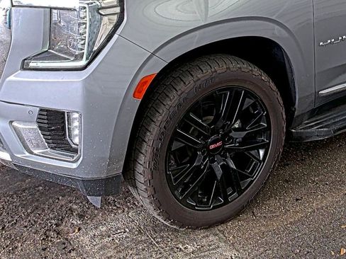 Used 2023 GMC Yukon SLT image 7